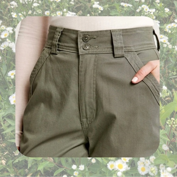 nwot! abercrombie & fitch • high rise army green cargo pants with pockets - Picture 5 of 15